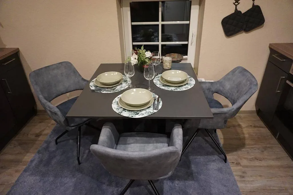 Burghaus 5 – Familien-Ferienwohnung in Grimersum