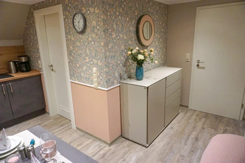 Burghaus 3 – Ferienwohnung in Grimersum